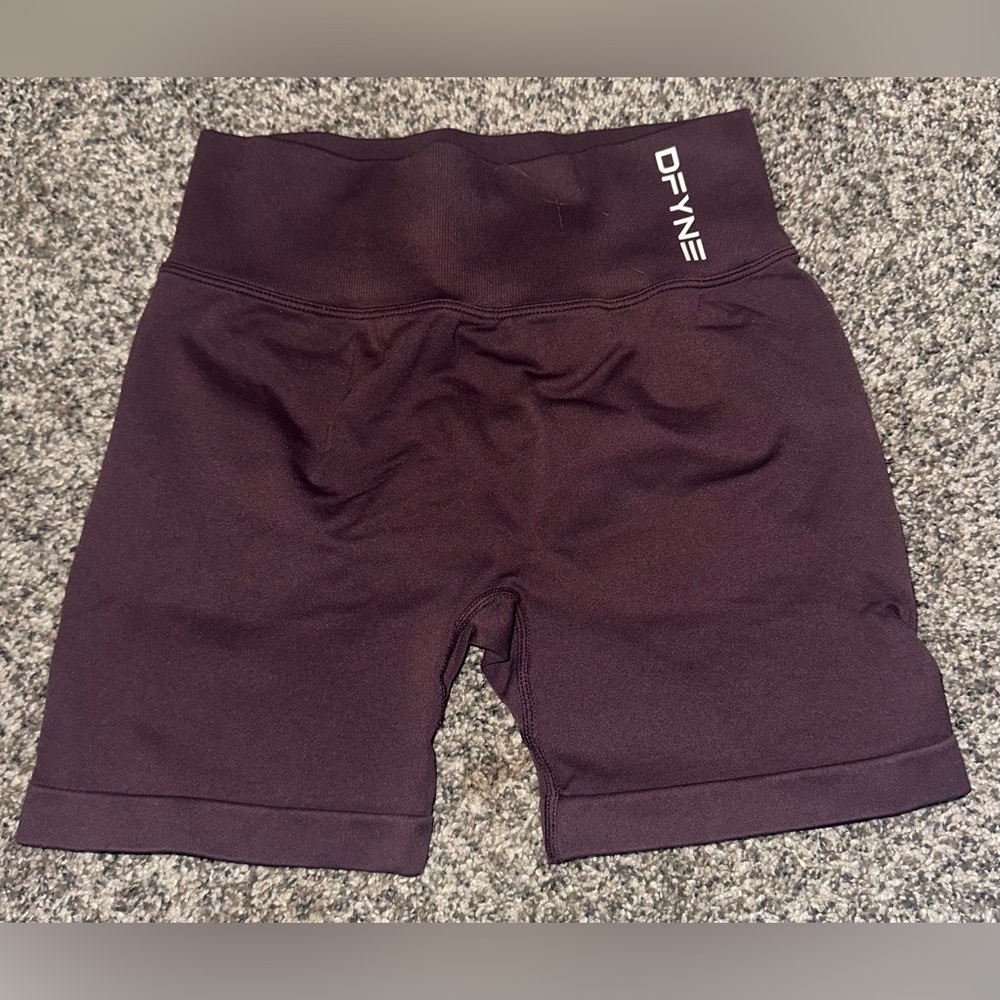 DFYNE Dynamic Shorts | 4.5” Burgundy Size S